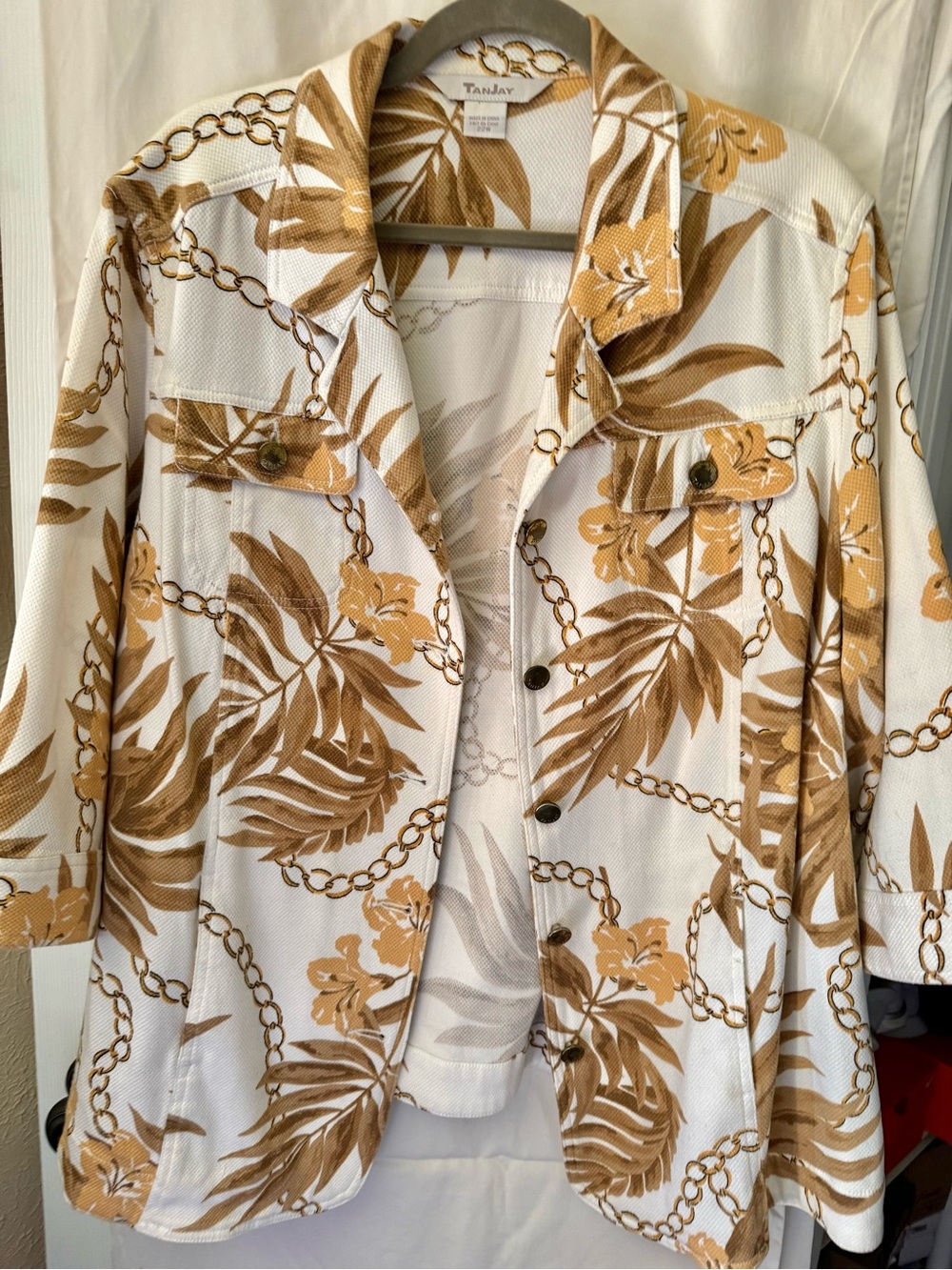 TanJay White Jacket with Tan Floral & Chain Print